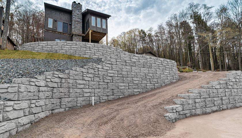 MagnumStone Residential Retaining Wall
