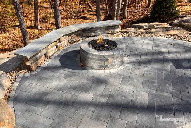 Castlerok® Retaining Walls | R.I. Lampus