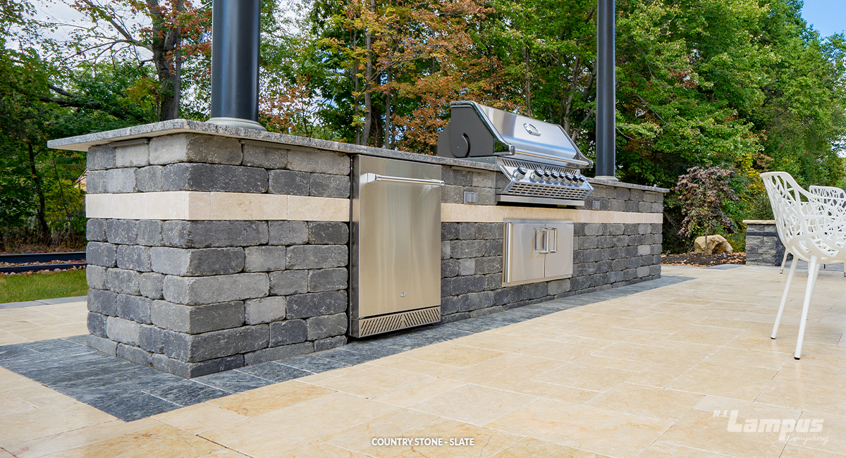 pepe STONE ストーンアイランド/ Stone Island Revamps New Balance 574 in Signature Colors