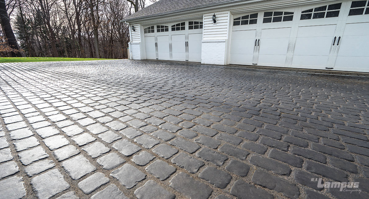 Ligonier Paving Stones R.I. Lampus