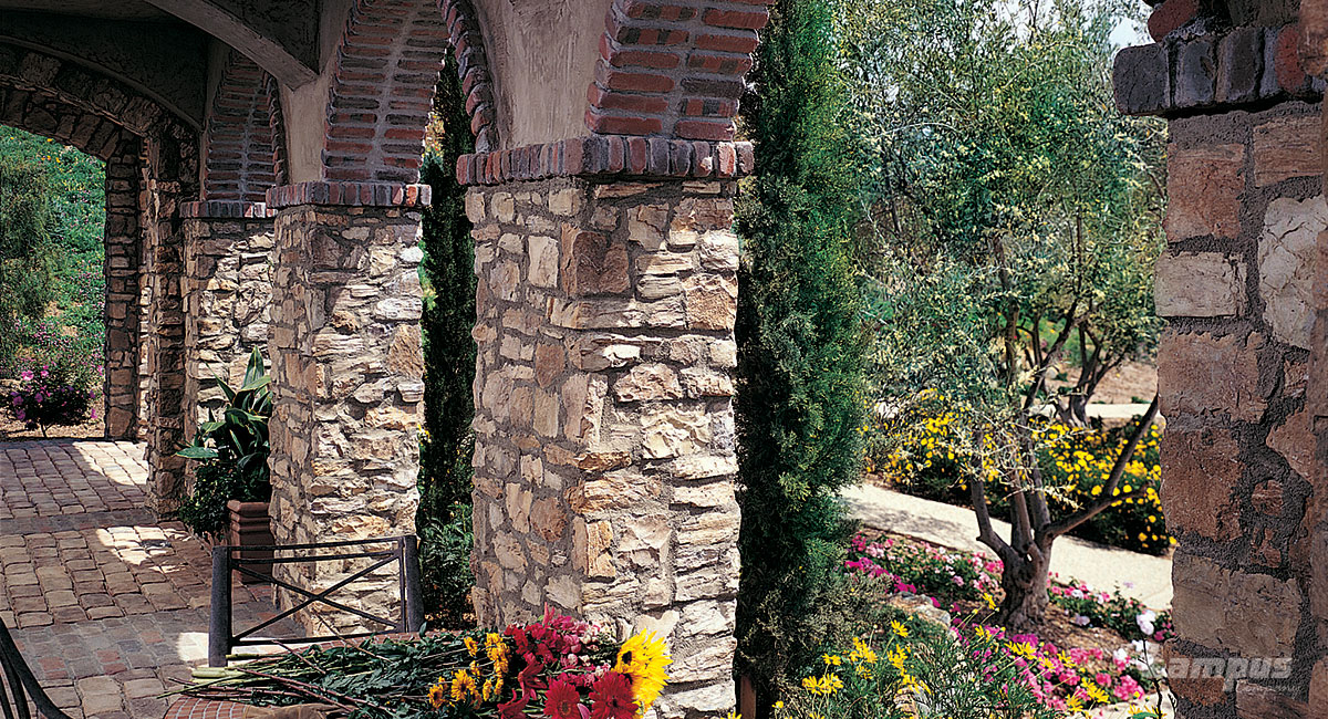 Stone Veneer Eldorado R.I. Lampus